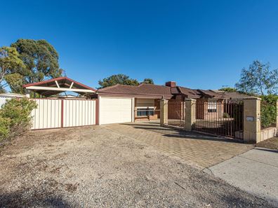 162 Willmott Drive, Waikiki WA 6169