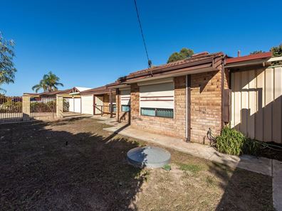 162 Willmott Drive, Waikiki WA 6169