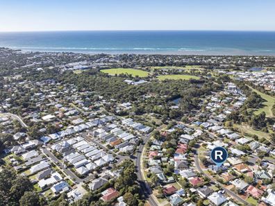 39 Brookland Loop, Dunsborough WA 6281