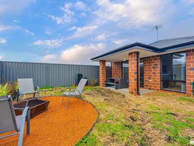12 Panama Loop, Haynes WA 6112