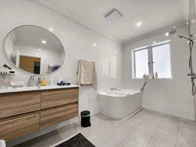27 Hubble Street, Carnarvon WA 6701