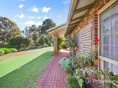 6 Australind Road, Leschenault WA 6233