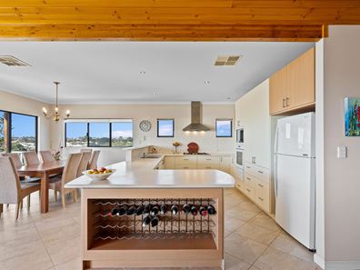 8 Park Way, Dawesville WA 6211