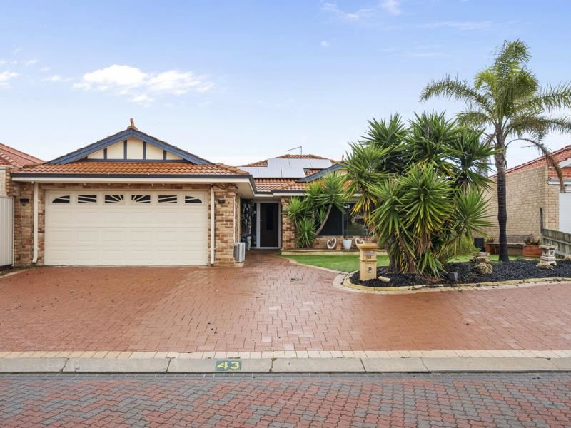 43 Deverall Square, Hillarys