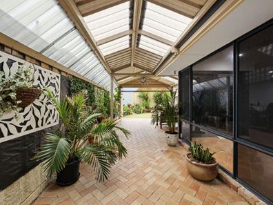 43 Deverall Square, Hillarys WA 6025