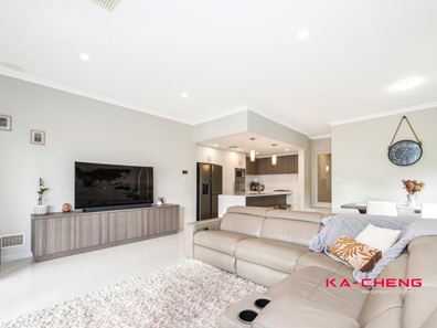 41B Robinson Road, Morley WA 6062