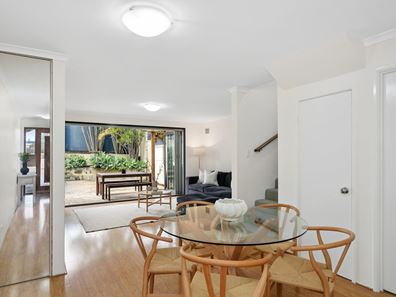 3/3 Rockett Lane, Cottesloe WA 6011