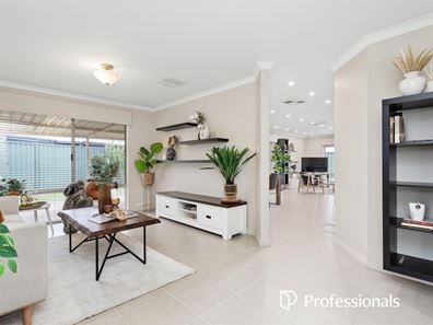 47 Upwood Circle, High Wycombe WA 6057