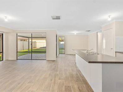 40B Harrisdale Drive, Harrisdale WA 6112