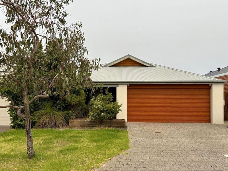 55 Redstone Trail, Ellenbrook
