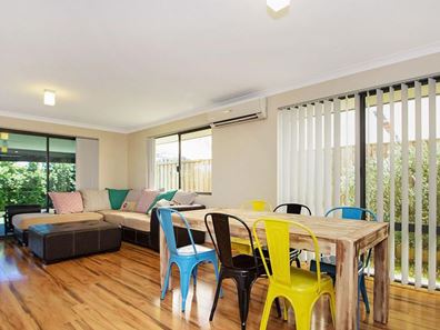 55 Redstone Trail, Ellenbrook WA 6069