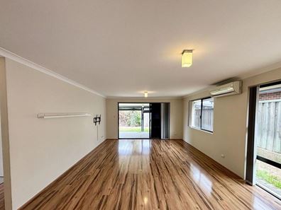 55 Redstone Trail, Ellenbrook WA 6069