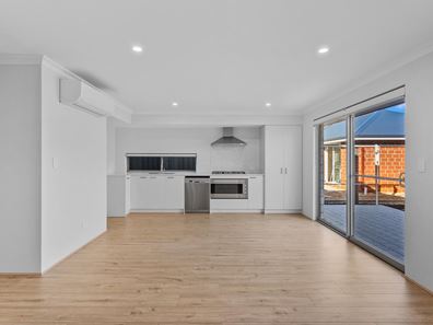 34 Caspar Road, Madora Bay WA 6210