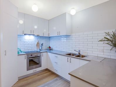 10/10 Kimberley Street, West Leederville WA 6007