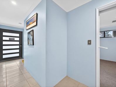 31 Dynasty Way, Forrestdale WA 6112
