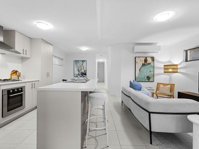 4/2 Fowey Loop, Mindarie WA 6030