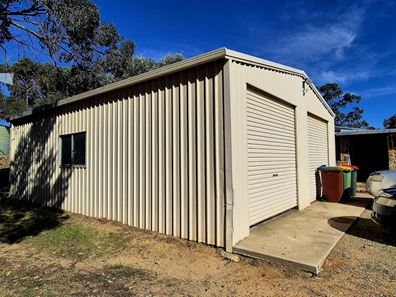 6 Cullalla  Road, Mooliabeenee WA 6504