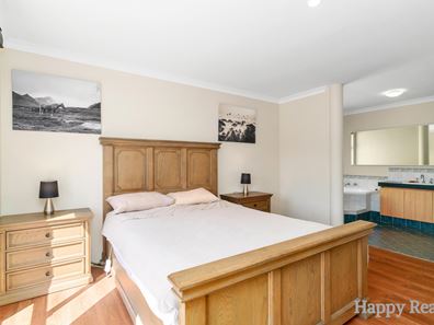 25 Jasper Corner, Canning Vale WA 6155