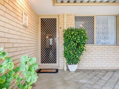6/2 Edmonds Cove, Safety Bay WA 6169