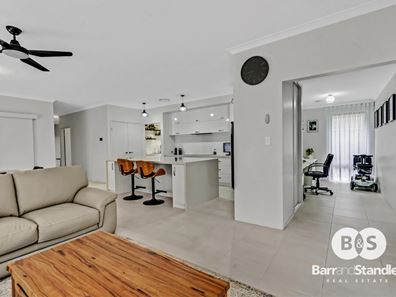 32 Dichiera Bend, Dalyellup WA 6230