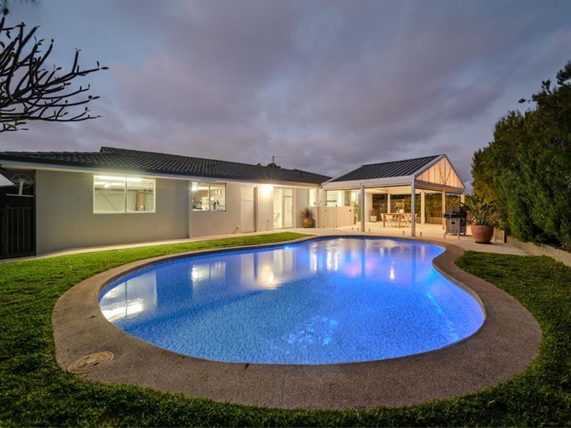 42 Dolphin Way, Beldon WA 6027