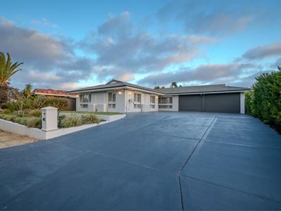 42 Dolphin Way, Beldon WA 6027