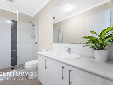 2 Moonlight Court, Huntingdale WA 6110