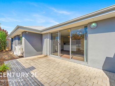 2 Moonlight Court, Huntingdale WA 6110