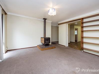 11 Wandoo Road, Forrestfield WA 6058