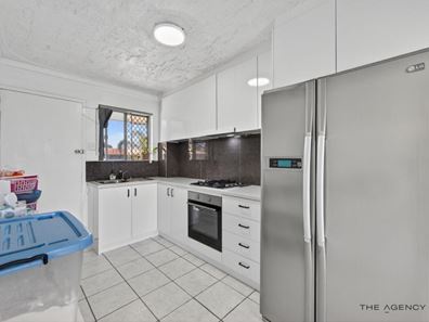 19/303 Harborne Street, Glendalough WA 6016