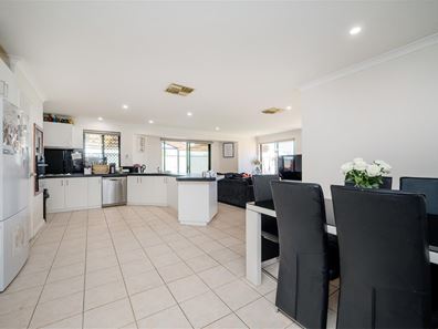 17 Thicket Circuit, Banksia Grove WA 6031