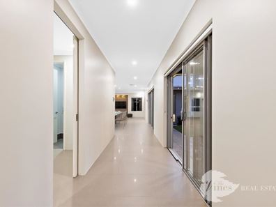 40 Longview Way, The Vines WA 6069