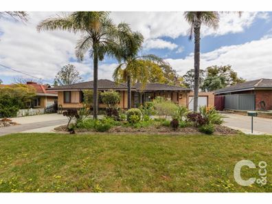 9 Leasham Court, Medina WA 6167