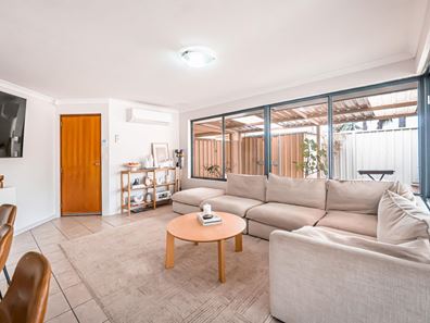 61 Lauterbach Drive, Gosnells WA 6110