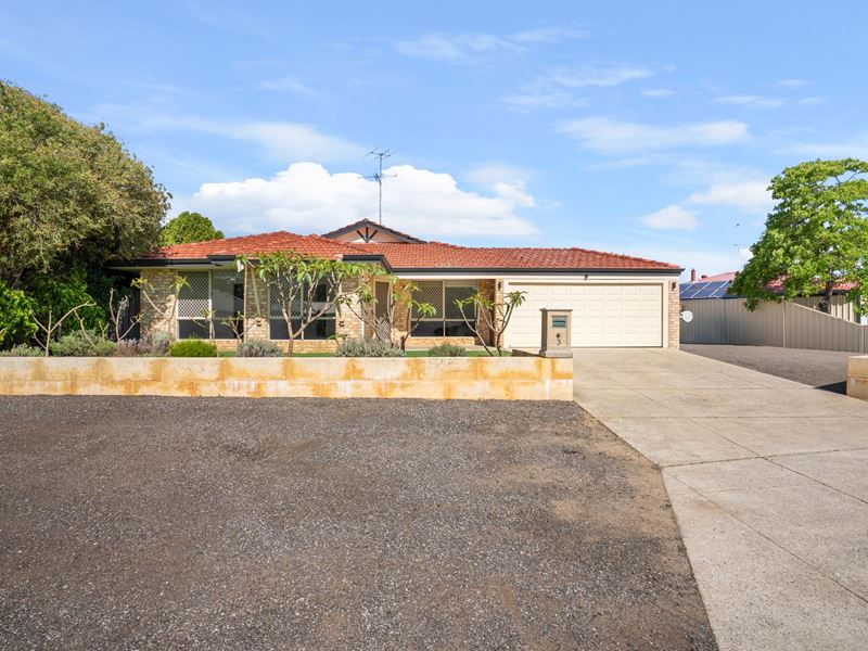 3 Sunderland Close, Greenfields