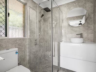 3 Sunderland Close, Greenfields WA 6210