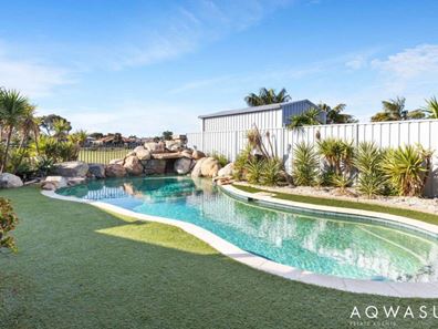 13 Mustique Mews, Secret Harbour WA 6173