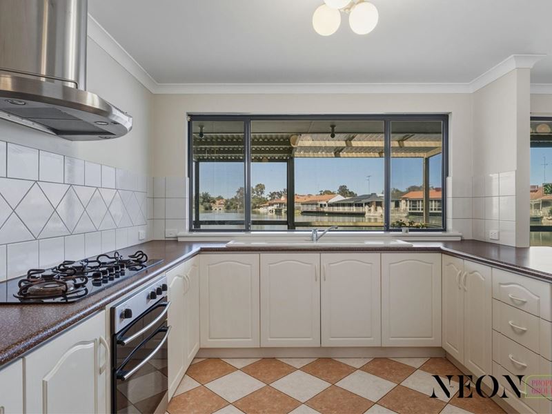 30 Foreshore Cove, South Yunderup WA 6208