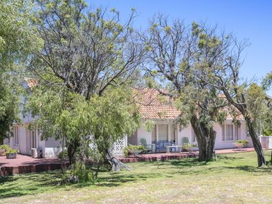 4 High Street, West Busselton WA 6280