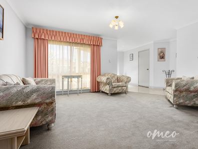 7B Luscombe Way, Coogee WA 6166