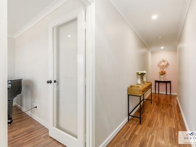 16 Positano Loop, Dayton WA 6055