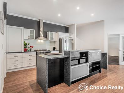 17 Lutz Court, Gosnells WA 6110