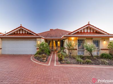 25 Brockwell Parkway, Landsdale WA 6065