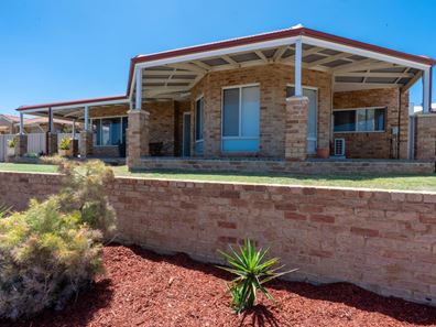 28 Oceanside Drive, Wandina WA 6530
