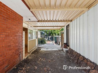 10 Glen Road, Lesmurdie WA 6076