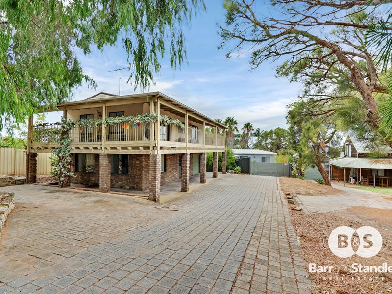 15A Verona Crescent, Falcon WA 6210