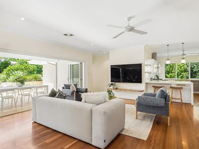 18 Lisle Street, Mount Claremont WA 6010