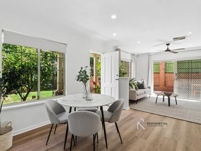 8a Phillips Grove, Innaloo WA 6018