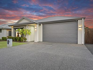 19 Robson Avenue, Hilbert WA 6112