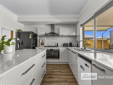 12 Beaufort Loop, Millbridge WA 6232